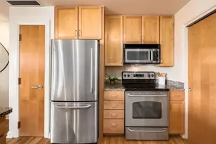 196 S Grant Ave, Columbus, OH 43215 - Photo 20