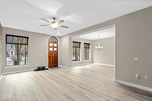 251 Daniel Burnham Square, Columbus, OH 43215 - Photo 8