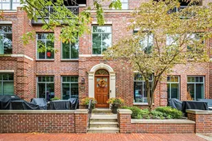 251 Daniel Burnham Square, Columbus, OH 43215 - Photo 2