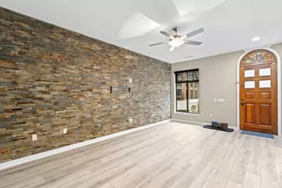 251 Daniel Burnham Square Unit #259, Columbus, OH 43215 - Photo 6