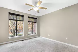 251 Daniel Burnham Square, Columbus, OH 43215 - Photo 28