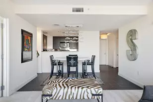 1 Miranova Pl, Columbus, OH 43215 - Photo 16