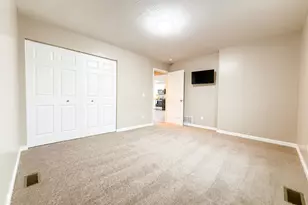738 Maryland Ave, Lancaster, OH 43130 - Photo 12