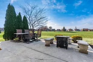 886 Ballater Dr, Delaware, OH 43015 - Photo 50