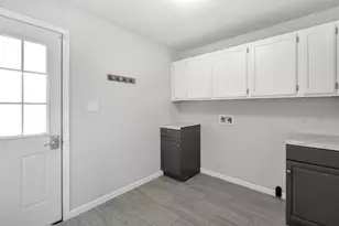 814 Chestershire Rd, Columbus, OH 43204 - Photo 16