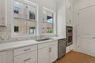 276 Dickenson St, Columbus, OH 43215 - Photo 12