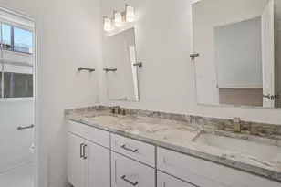 276 Dickenson St, Columbus, OH 43215 - Photo 24