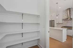 276 Dickenson St, Columbus, OH 43215 - Photo 28