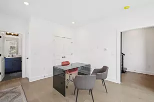 286 Dickenson St, Columbus, OH 43215 - Photo 30