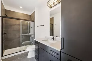 286 Dickenson St, Columbus, OH 43215 - Photo 36