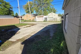 2190-2192 Safford Ave, Columbus, OH 43223 - Photo 16