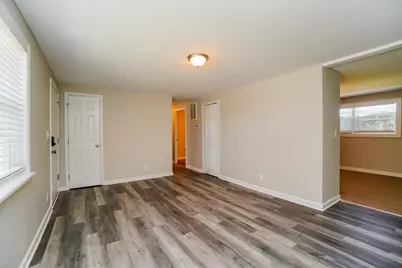 357 Amesbury Drive, Columbus, OH 43230 - Photo 2