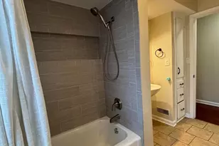 514 Enfield Rd, Columbus, OH 43209 - Photo 14