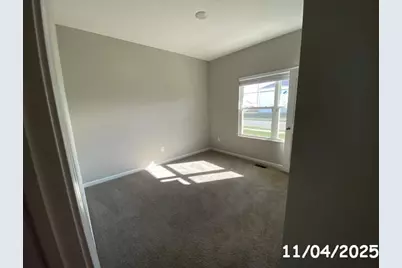 302 Shady Hollow Drive, Commercial Point, OH 43116 - Photo 8