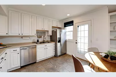 627 S Selby Boulevard, Worthington, OH 43085 - Photo 12