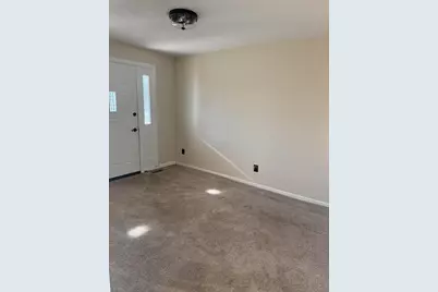 637 E Sandusky Avenue, Bellefontaine, OH 43311 - Photo 4