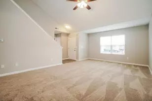 2545 Bristlecone Ln, Grove City, OH 43123 - Photo 2