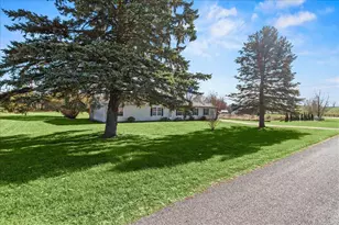 4921 Hawk Rd, Mechanicsburg, OH 43044 - Photo 4