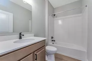 106 Arezzo Ct, Delaware, OH 43015 - Photo 6