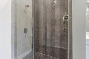 251 E 3rd Ave, Columbus, OH 43201 - Photo 38