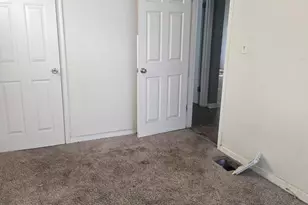 2152 Gerbert Rd, Columbus, OH 43211 - Photo 12