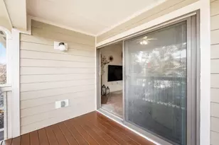 6755 Meadow Creek Dr, Columbus, OH 43235 - Photo 12