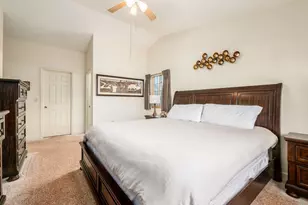 6755 Meadow Creek Dr, Columbus, OH 43235 - Photo 20