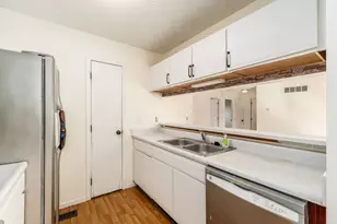 4412 Catamaran Dr, Columbus, OH 43207 - Photo 14