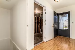 4412 Catamaran Dr, Columbus, OH 43207 - Photo 4