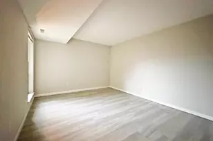 4710 Charecote Ln, Columbus, OH 43220 - Photo 8