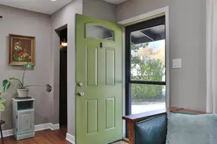 925 Blenheim Rd, Columbus, OH 43224 - Photo 4