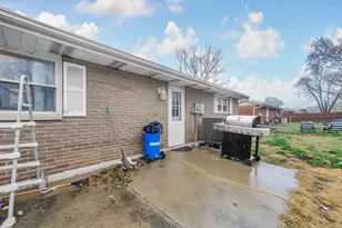 2020 Sioux Dr, Circleville, OH 43113 - Photo 22