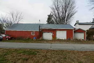 215 W Carey St, New Bloomington, OH 43341 - Photo 4