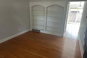 4871 Dierker Rd, Columbus, OH 43220 - Photo 2