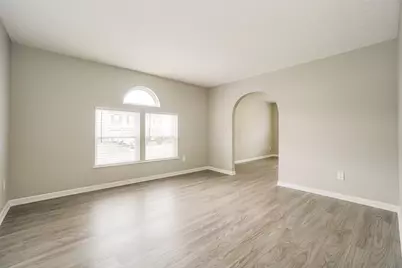 1021 Okatie Drive, Galloway, OH 43119 - Photo 8