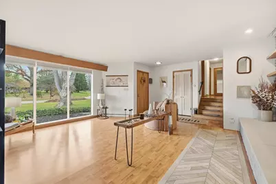 6550 Winston Court E, Columbus, OH 43235 - Photo 4