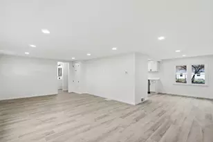 25 Crestview Dr, Fredericktown, OH 43019 - Photo 8