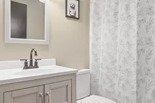 1713 Kelton Ave, Columbus, OH 43207 - Photo 16