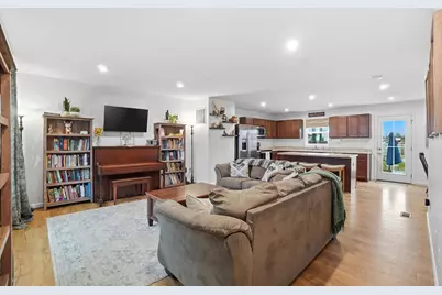 169 Chesapeake Circle, Springfield, OH 45505 - Photo 6