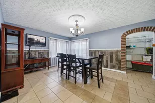 1931 W Broad St, Columbus, OH 43223 - Photo 18