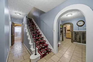 1931 W Broad St, Columbus, OH 43223 - Photo 24