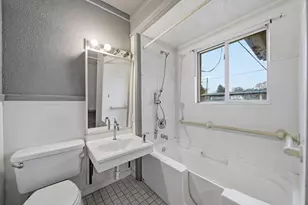 1931 W Broad St, Columbus, OH 43223 - Photo 42