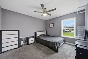 1931 W Broad St, Columbus, OH 43223 - Photo 36