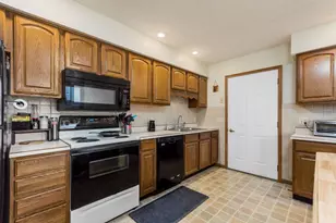 363 Harrington Dr, London, OH 43140 - Photo 16