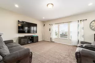 30 Burroughs Dr, Ashville, OH 43103 - Photo 8