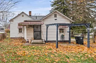 1067 Mercer Ave, Akron, OH 44320 - Photo 20