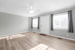 361 S Harris Ave, Columbus, OH 43204 - Photo 12