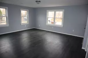 319 Mcelwain St, Washington Court House, OH 43160 - Photo 8