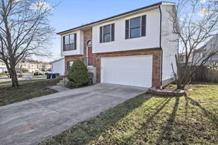 3623 High Creek Dr, Columbus, OH 43223 - Photo 4