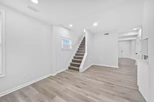 2841 E 10th Ave, Columbus, OH 43219 - Photo 14